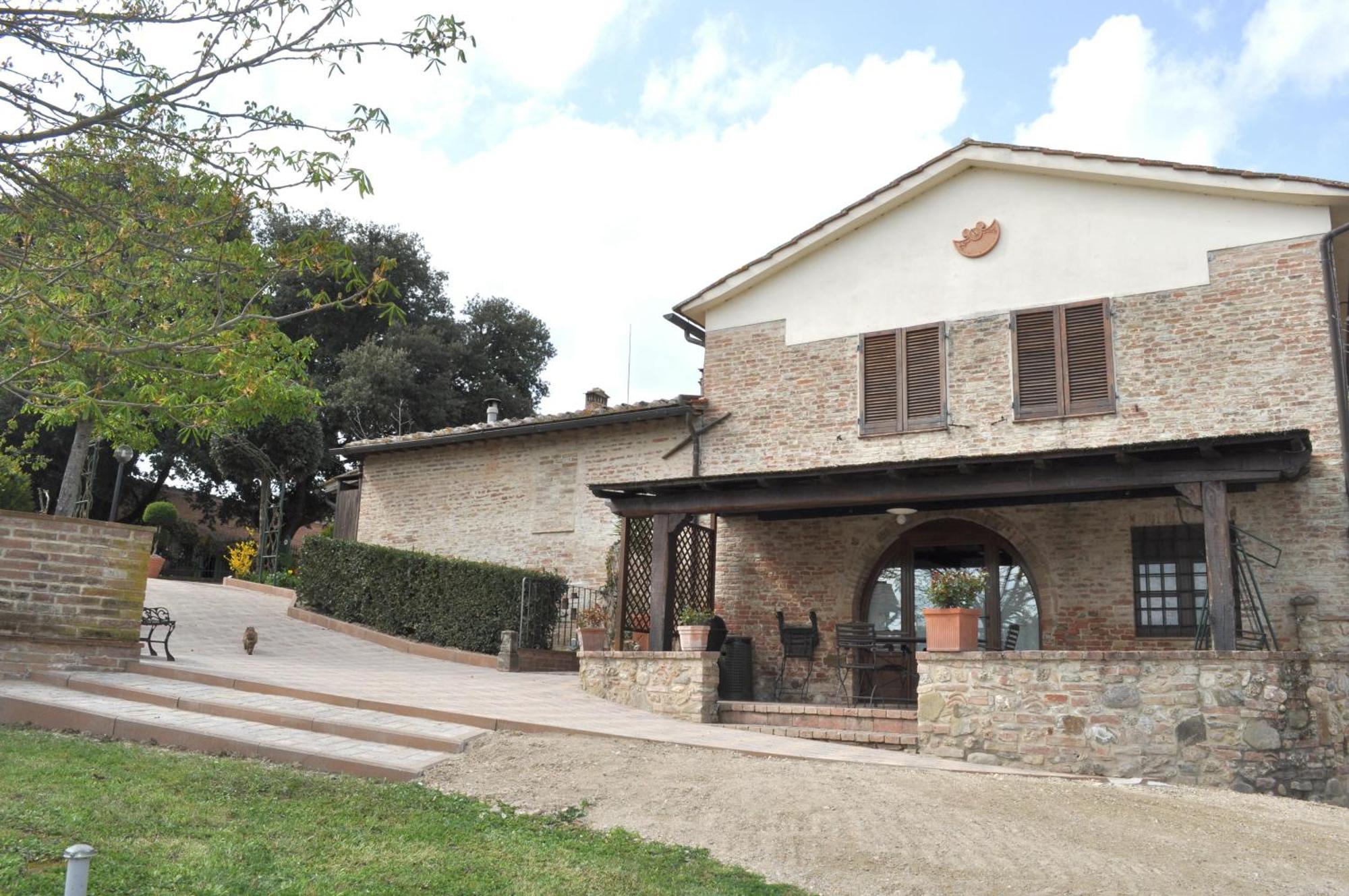 Agriturismo Il Poggiarello Siena Exterior photo