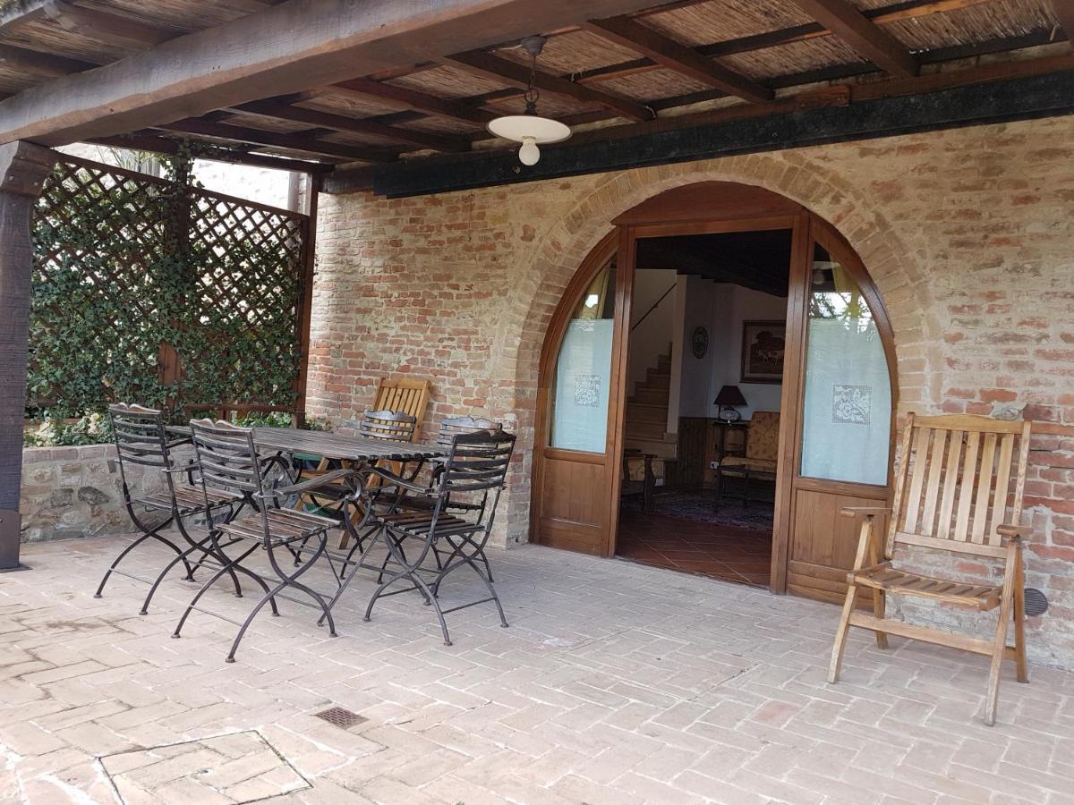 Agriturismo Il Poggiarello Siena Exterior photo