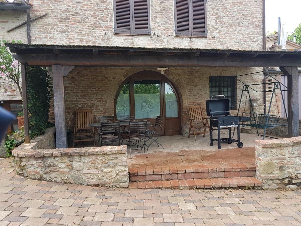Agriturismo Il Poggiarello Siena Exterior photo